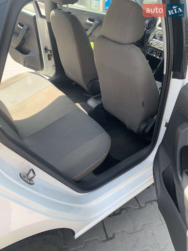 Седан Volkswagen Polo 2012 в Житомирі