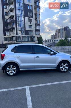 Хэтчбек Volkswagen Polo 2012 в 