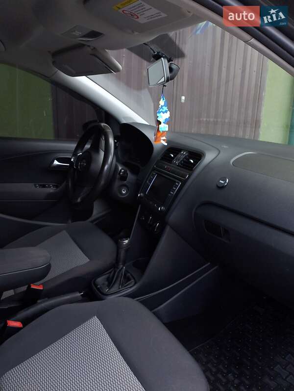 Хетчбек Volkswagen Polo 2011 в Івано-Франківську