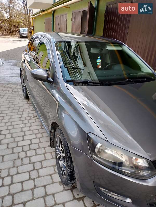 Хетчбек Volkswagen Polo 2011 в Івано-Франківську