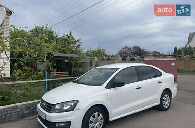 Седан Volkswagen Polo 2017 в Киеве
