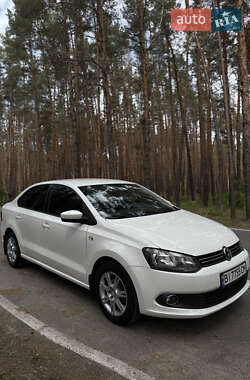 Седан Volkswagen Polo 2013 в 