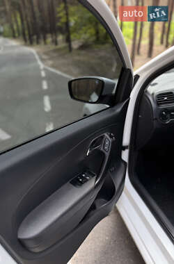 Седан Volkswagen Polo 2013 в 
