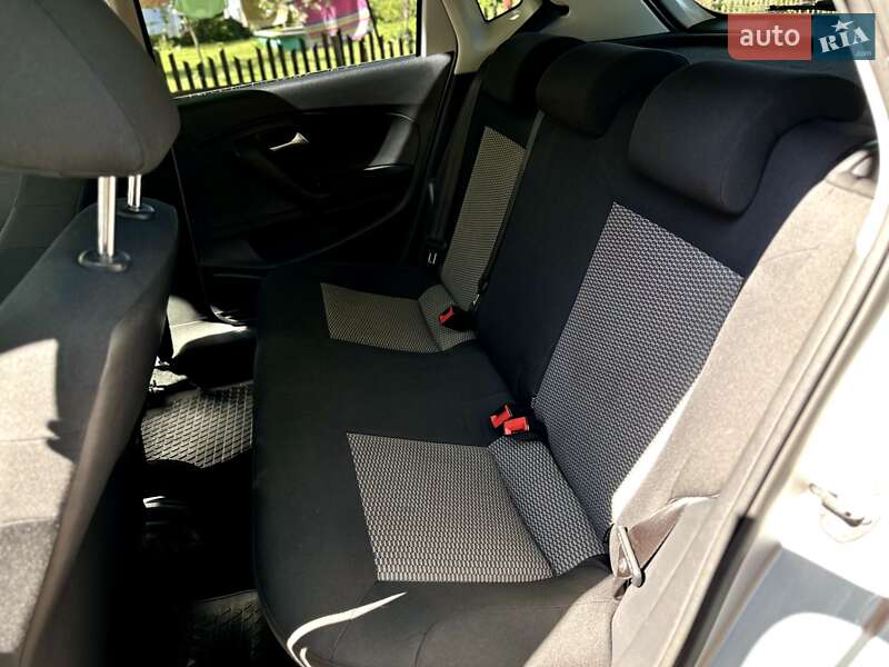 Хэтчбек Volkswagen Polo 2013 в Яворове