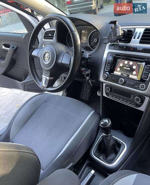 Хэтчбек Volkswagen Polo 2013 в Кропивницком