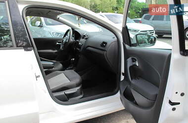 Хэтчбек Volkswagen Polo 2011 в 