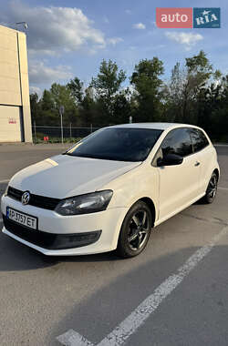 Хэтчбек Volkswagen Polo 2010 в Запорожье