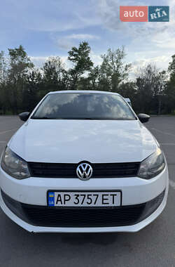 Хетчбек Volkswagen Polo 2010 в 