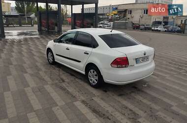 Седан Volkswagen Polo 2012 в 