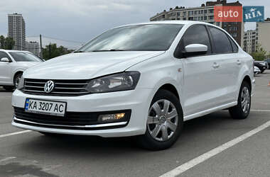 Седан Volkswagen Polo 2015 в Києві
