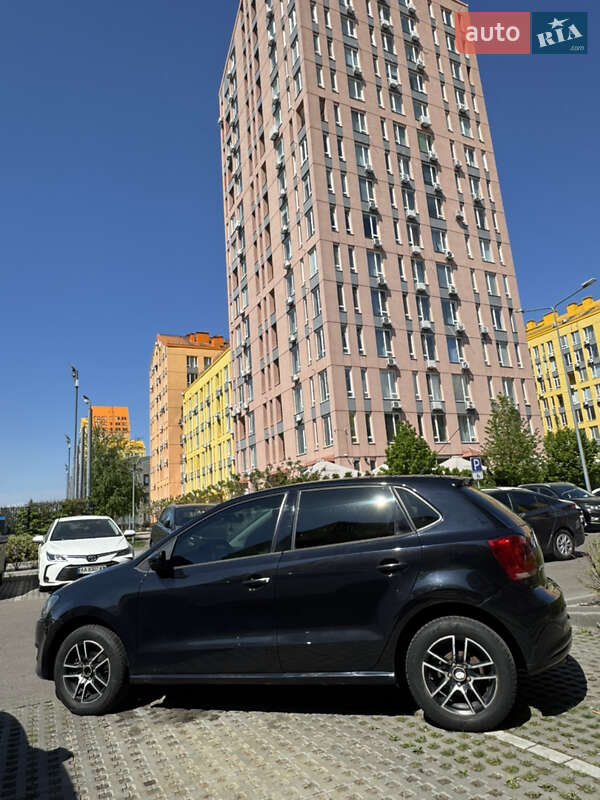 Хетчбек Volkswagen Polo 2010 в Києві