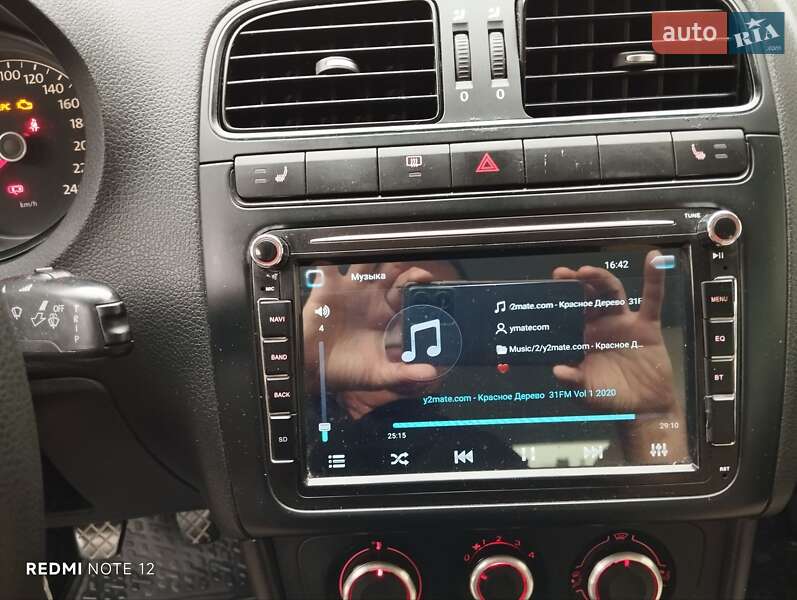 Седан Volkswagen Polo 2011 в Черновцах