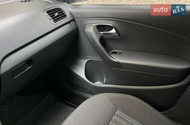 Седан Volkswagen Polo 2015 в 