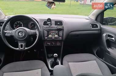 Хэтчбек Volkswagen Polo 2011 в 