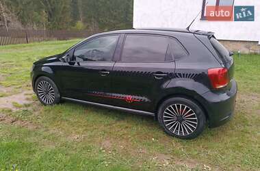 Хэтчбек Volkswagen Polo 2011 в 