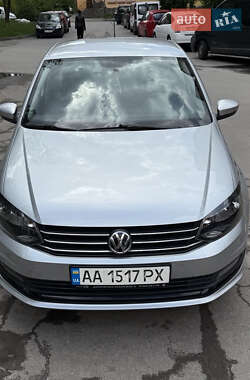 Седан Volkswagen Polo 2017 в Львове