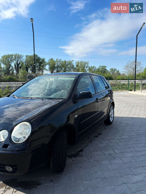 Хэтчбек Volkswagen Polo 2002 в Виноградове