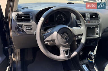 Хетчбек Volkswagen Polo 2010 в 