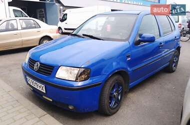 Хэтчбек Volkswagen Polo 2000 в 