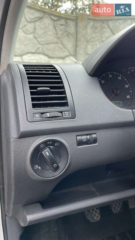 Хетчбек Volkswagen Polo 2004 в Рожище