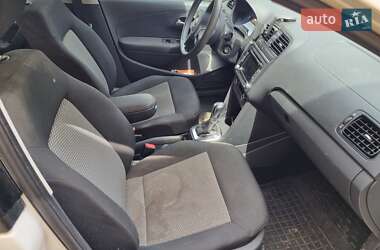 Хетчбек Volkswagen Polo 2012 в 