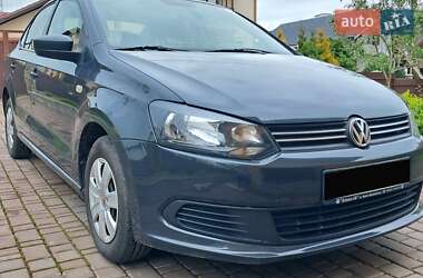 Седан Volkswagen Polo 2012 в Ивано-Франковске