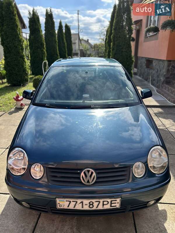 Хэтчбек Volkswagen Polo 2002 в Виноградове