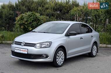 Седан Volkswagen Polo 2013 в 
