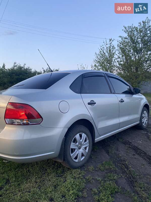 Седан Volkswagen Polo 2011 в Миргороде