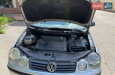 Хетчбек Volkswagen Polo 2003 в 