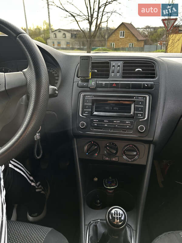Седан Volkswagen Polo 2012 в Харкові