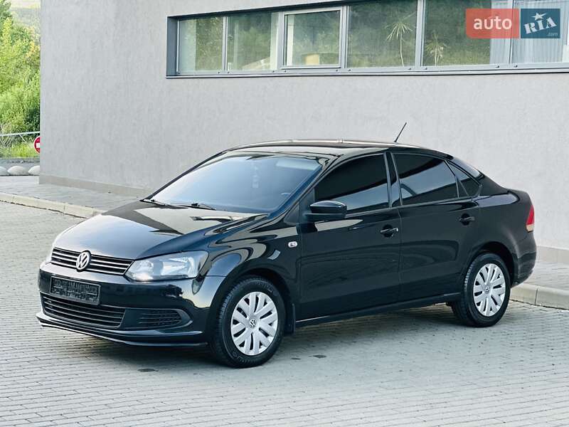 Седан Volkswagen Polo 2011 в Мукачевому