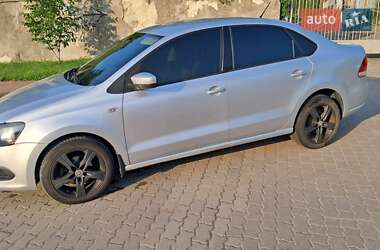 Седан Volkswagen Polo 2013 в 
