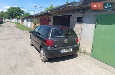 Хетчбек Volkswagen Polo 2000 в 