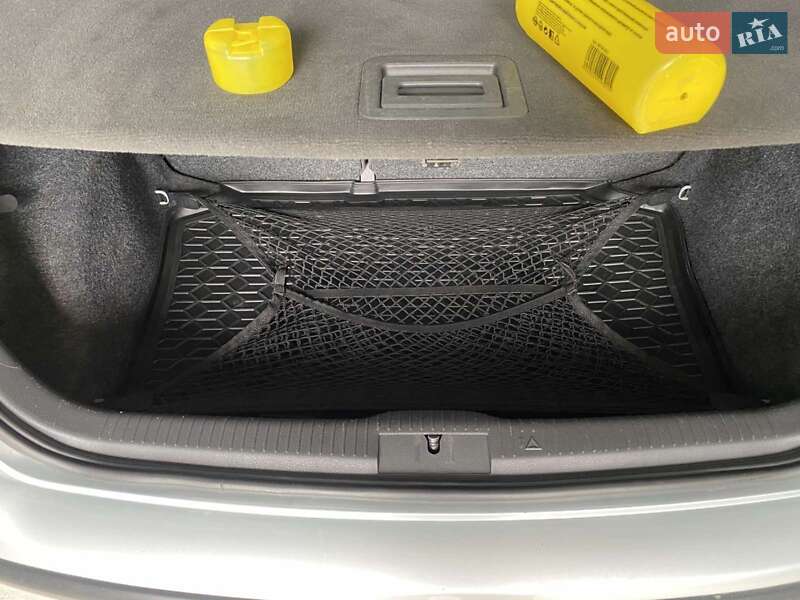 Хэтчбек Volkswagen Polo 2004 в Ровно