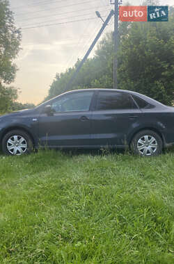 Седан Volkswagen Polo 2012 в Буске