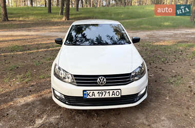 Седан Volkswagen Polo 2017 в Сумах