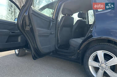 Хэтчбек Volkswagen Polo 2002 в 