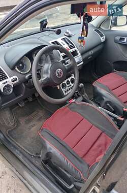 Хэтчбек Volkswagen Polo 2000 в 