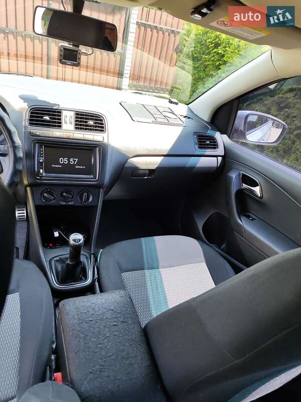 Седан Volkswagen Polo 2011 в Меденичах