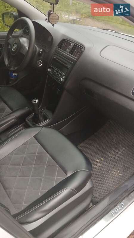 Седан Volkswagen Polo 2011 в Чернігові