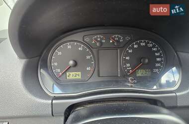 Хетчбек Volkswagen Polo 2003 в 