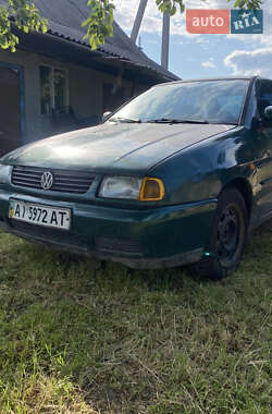 Седан Volkswagen Polo 1997 в Києві