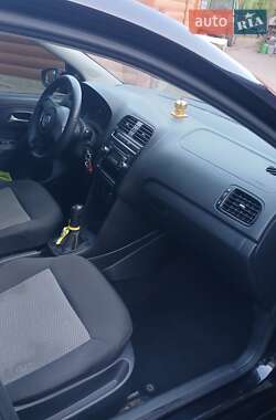 Хетчбек Volkswagen Polo 2009 в 