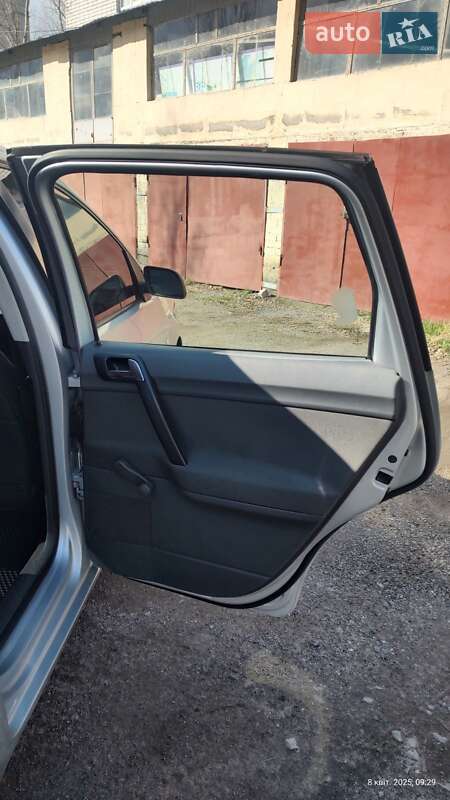 Хетчбек Volkswagen Polo 2003 в Дніпрі