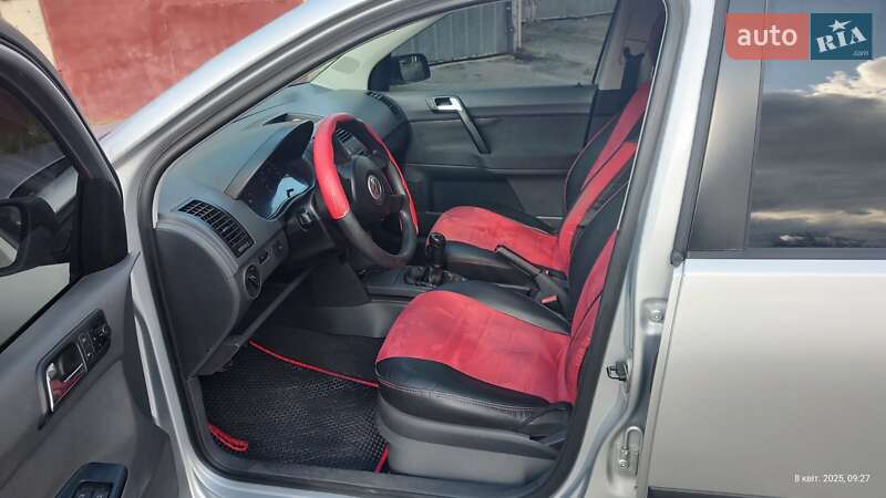 Хетчбек Volkswagen Polo 2003 в Дніпрі