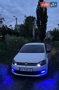 Седан Volkswagen Polo 2011 в 