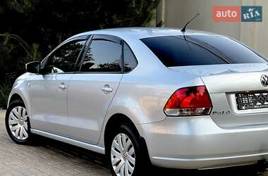 Седан Volkswagen Polo 2011 в 