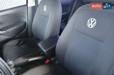 Седан Volkswagen Polo 2011 в Полонном