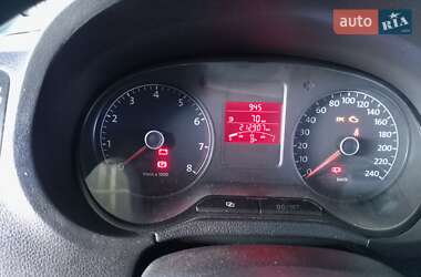 Седан Volkswagen Polo 2011 в 